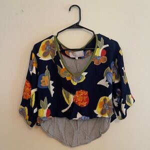 Vintage Platinum by Dorothy Schoelen floral blouse
